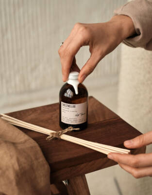 АРОМАТИЧЕСКИЙ ДИФФУЗОР